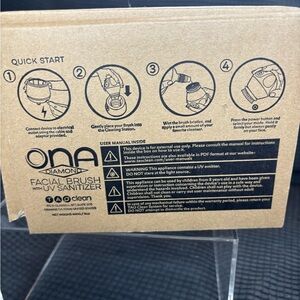 ONA Diamond Facial Brush with UV Sanitizer - Open Box Untested New
